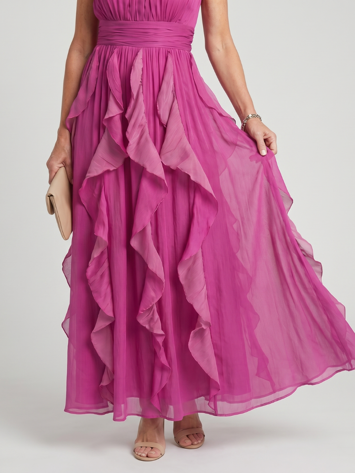 Orea | Robe Maxi à Encolure Haute avec Volants Rassemblés